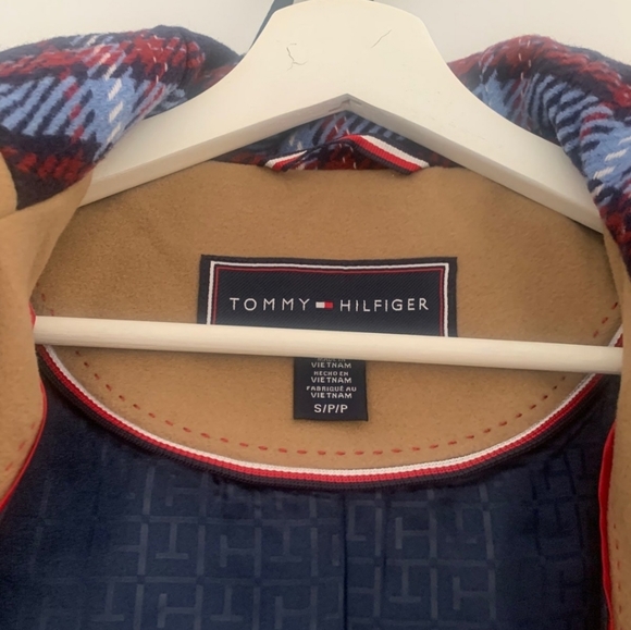 Tommy Hilfiger, Women's Hooded Toggle Walker Coat, Created for Macy's - Picture 4 of 12